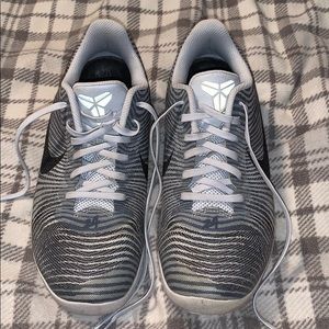 Kobe mamba basketball shoes